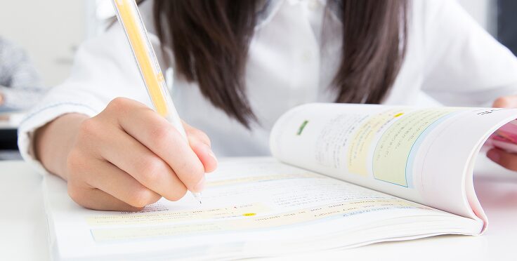 英語4技能を学ぶ小学校高学年の子ども｜小学5・6年生コース